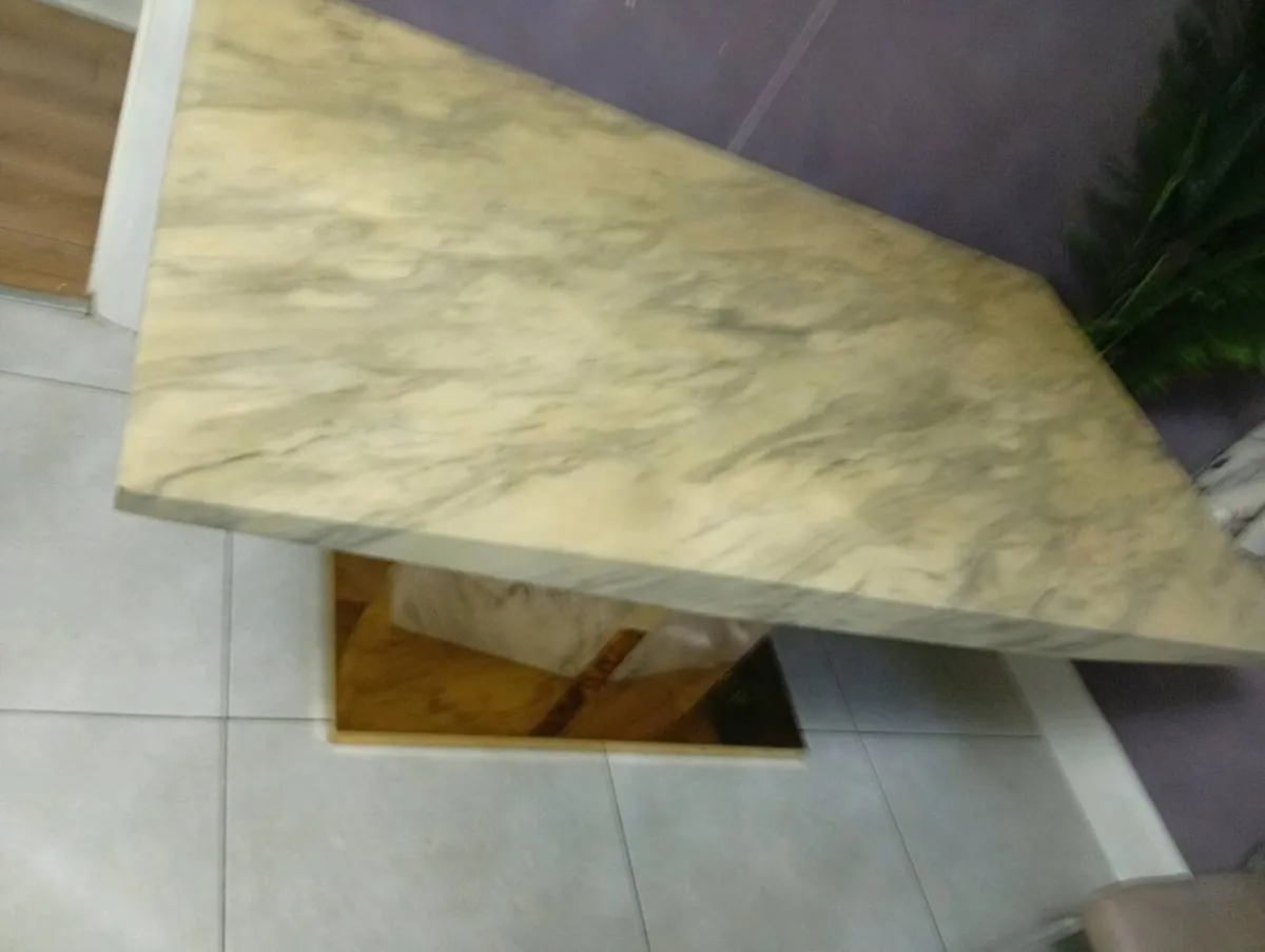 Dinning table - Image 2