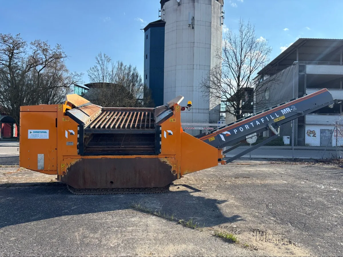 Mobile tracked Screener Portafill MR-2 - Image 1