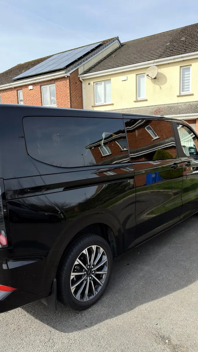Van glass ford e tourneo 2025 LWB - Image 1