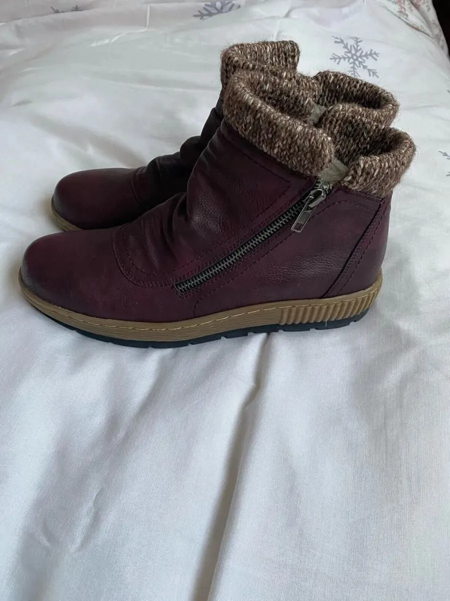 BRAND NEW Pavers Ankle Boots, Size 40, Burgundy - Image 3