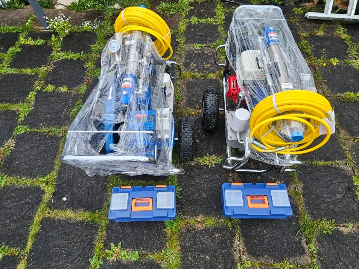 Paint sprayers - Image 1