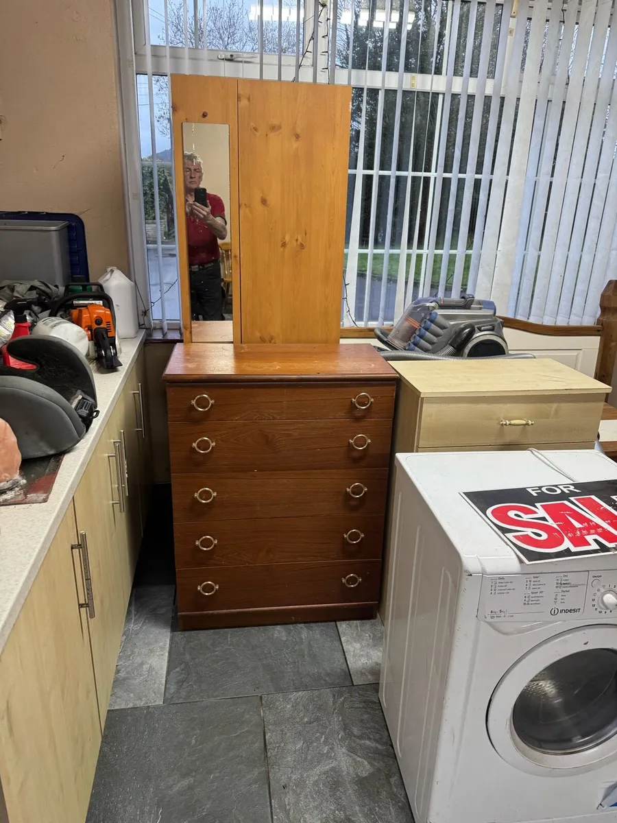 Household furniture - Image 4