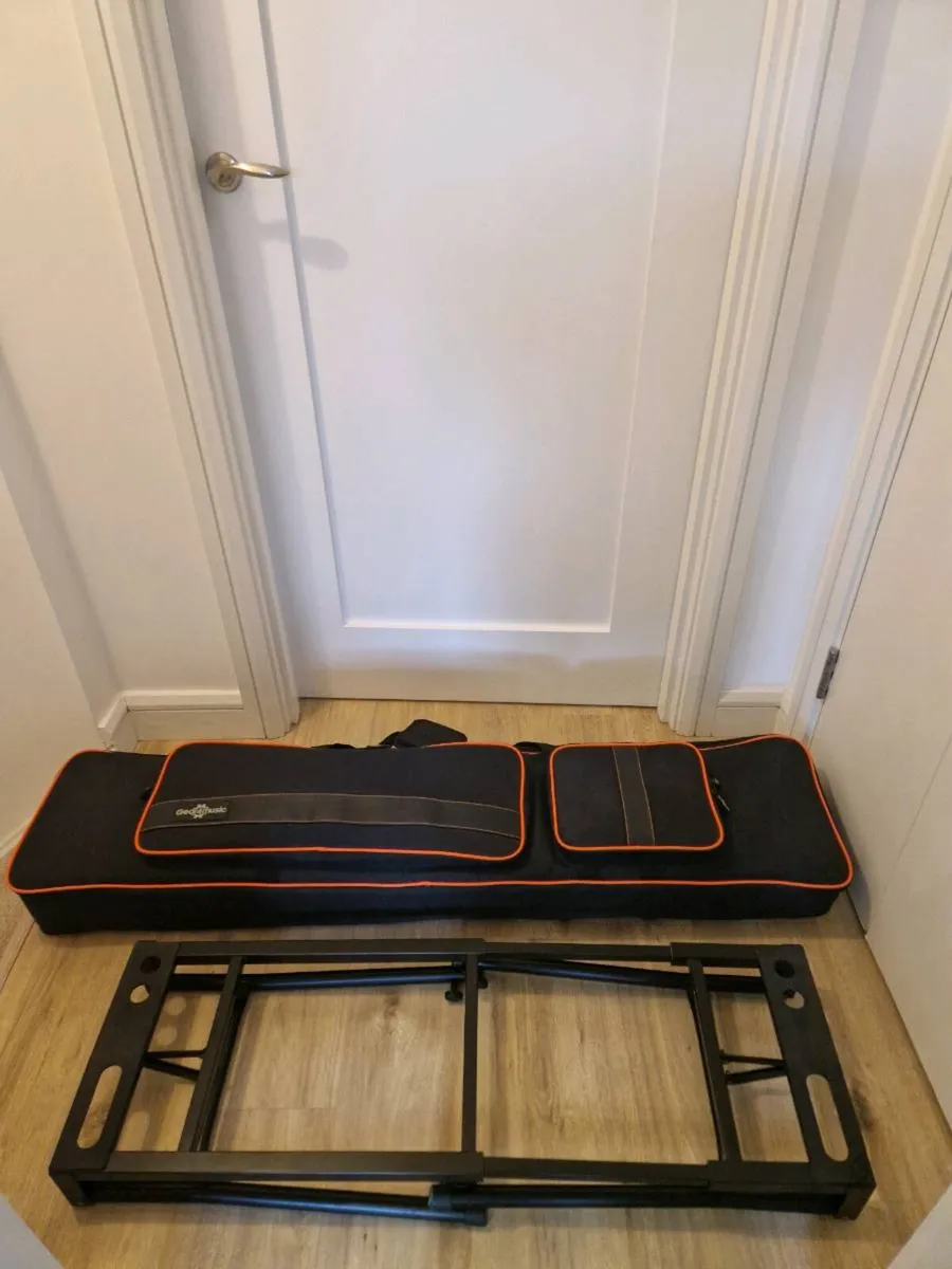 Roland FP-10 Digital Piano - Image 2