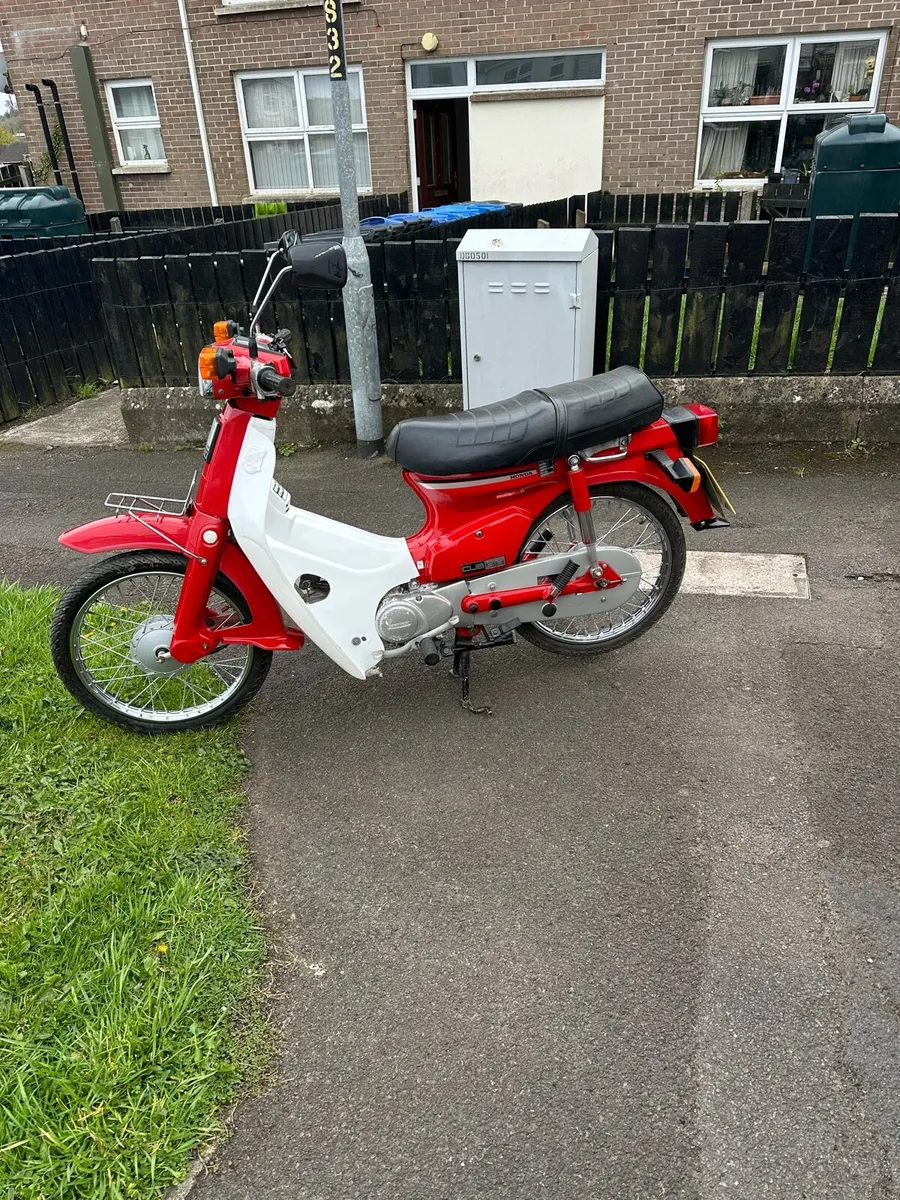 1989 Honda C90 Cub - Image 2