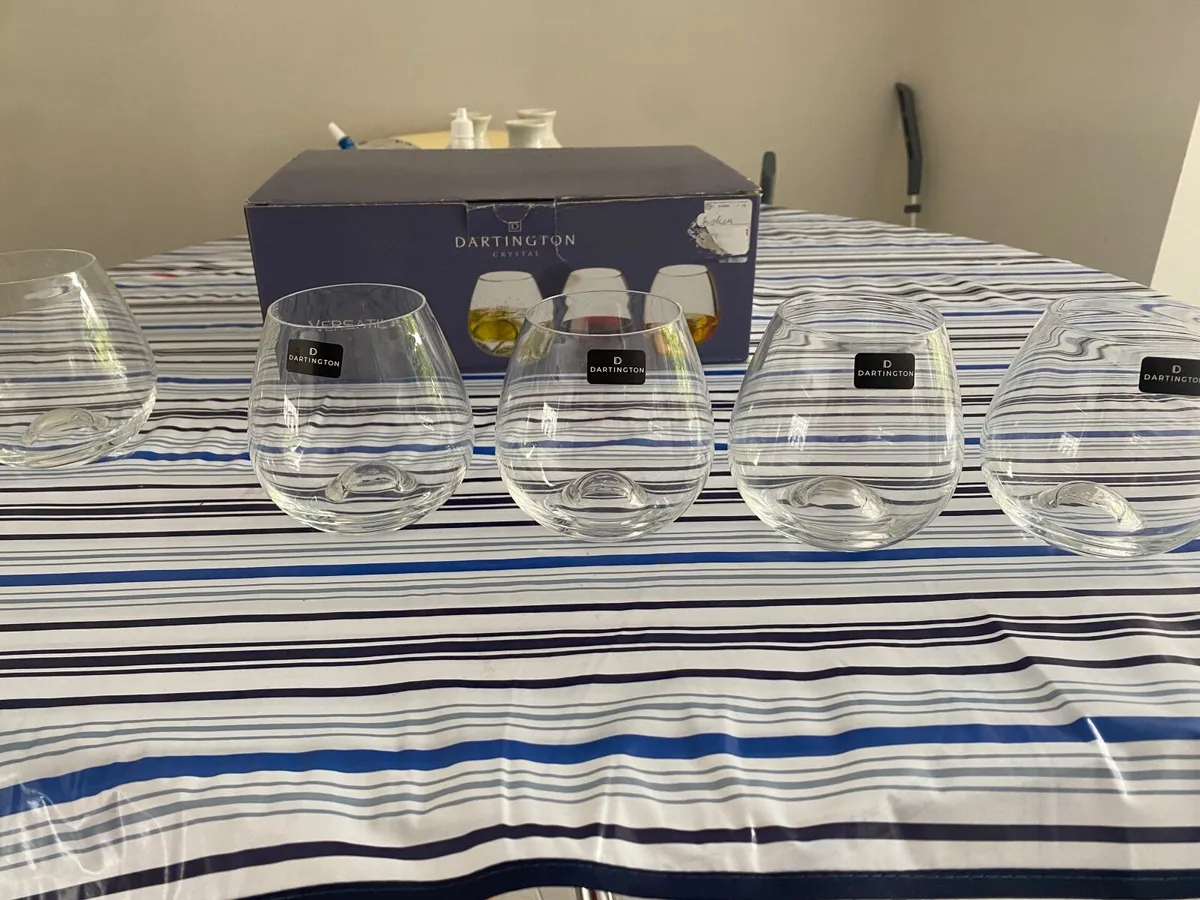 5 stem glasses - Image 1