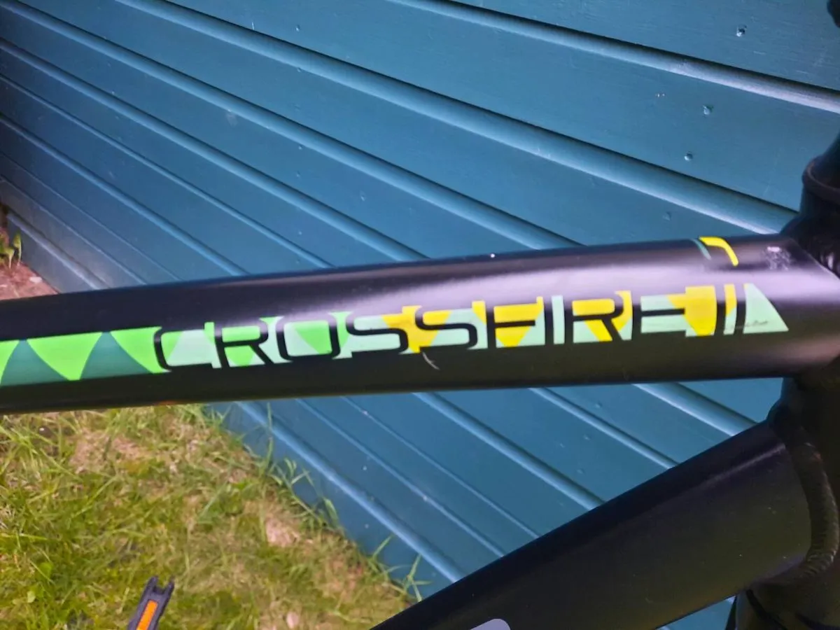 Carrera Crossfire 2 Hybrid bike - Image 4