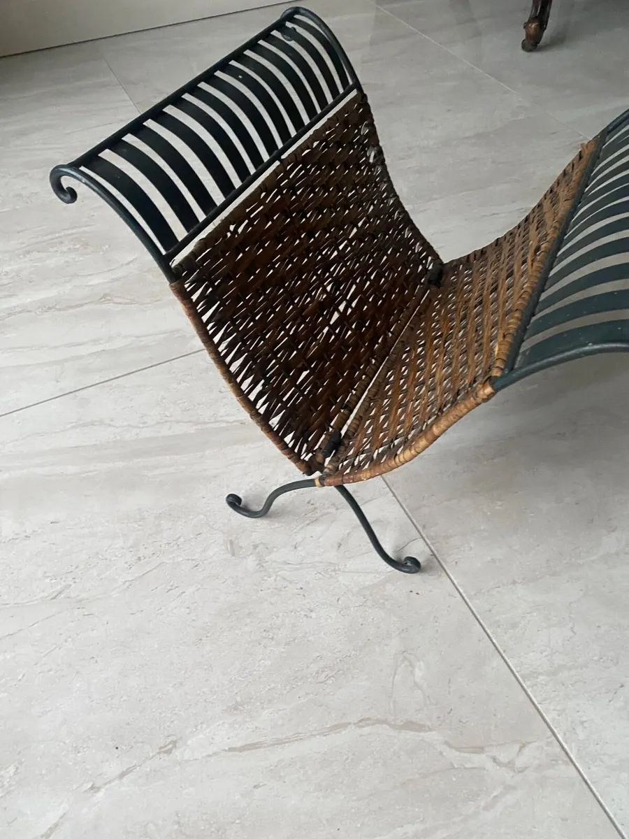 Magazine holder - Image 2