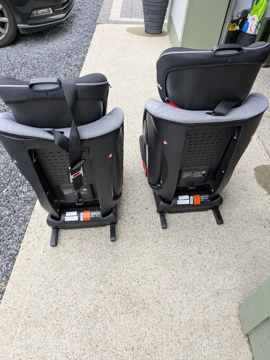Childs Car Seat (2) - Image 3