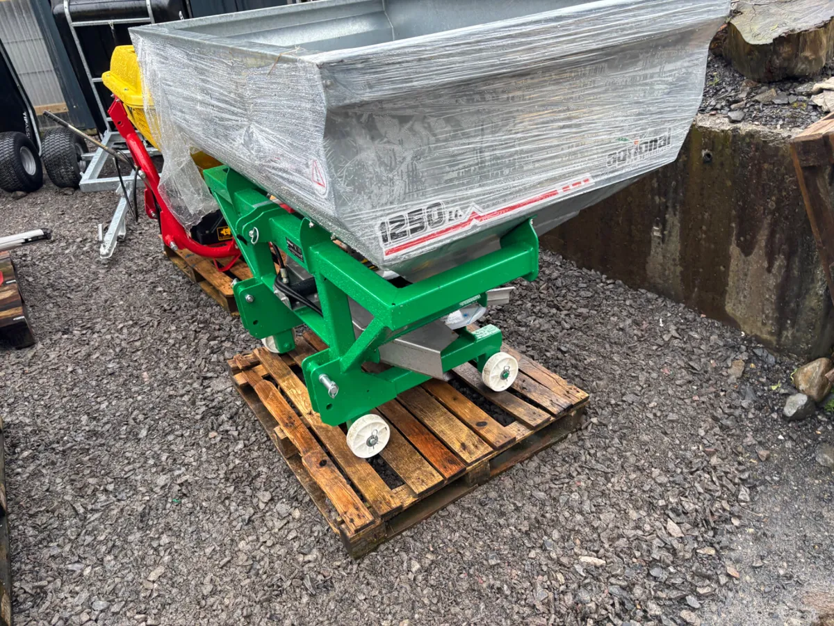 New Fertiliser Spreaders - Image 1