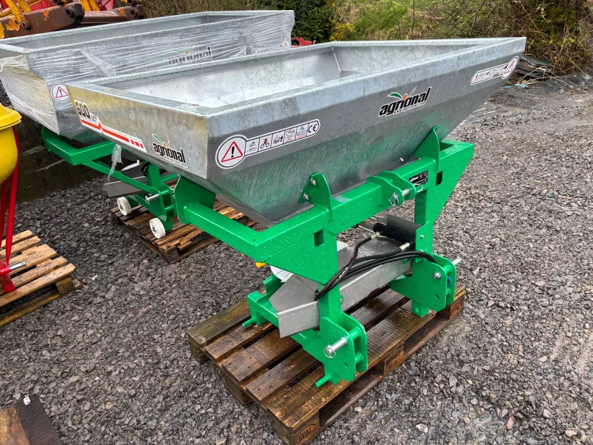New Fertiliser Spreaders - Image 4