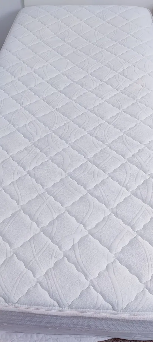 Double and single mattresses - Image 4