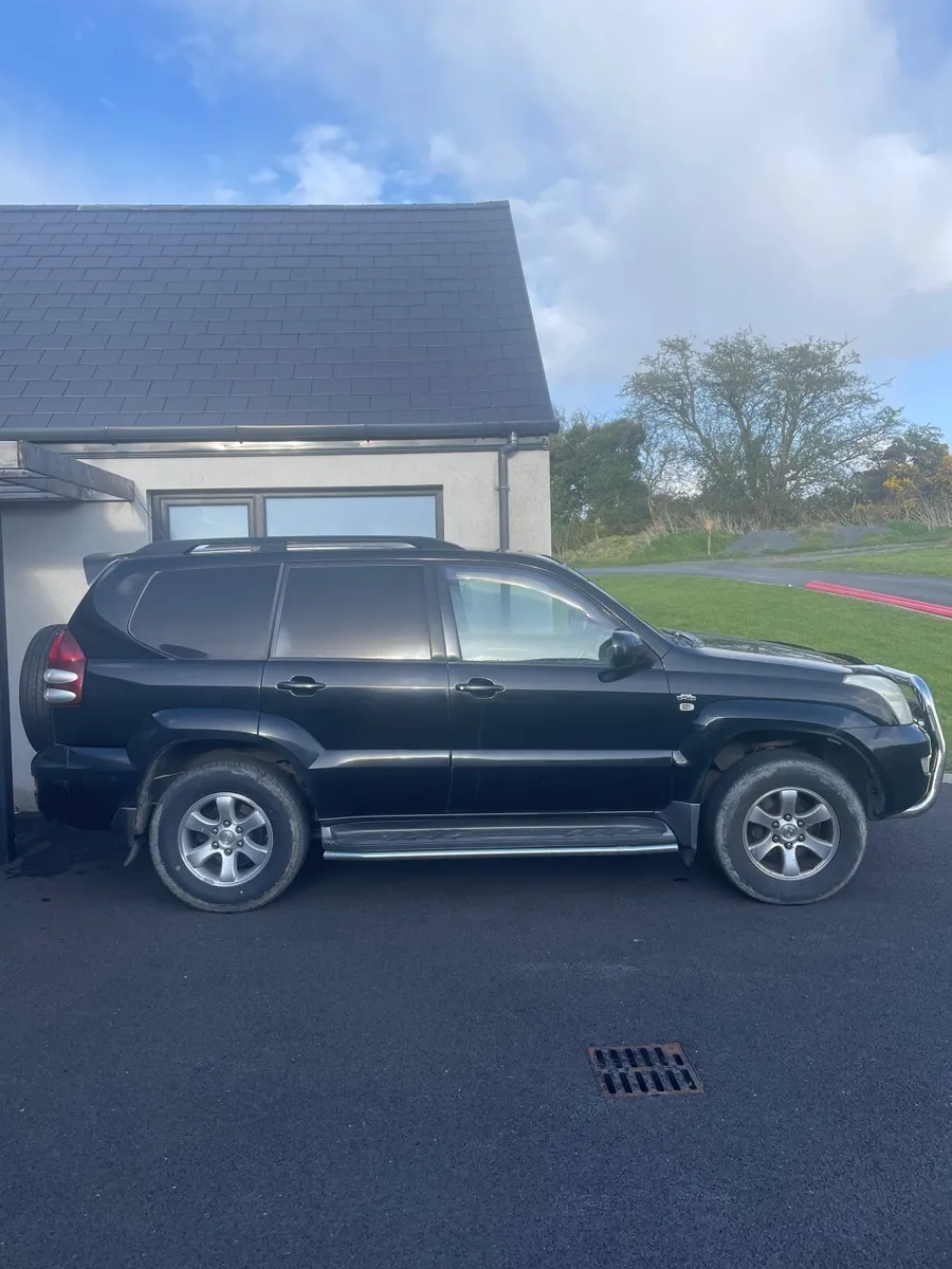 Toyota Land Cruiser 2006 - Image 2