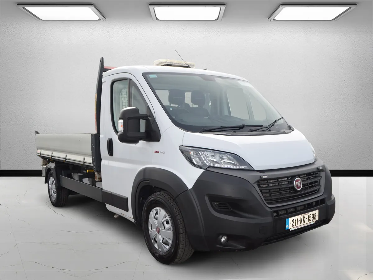 3 WAY TIPPER-LOW KMS-PRICE EXCLS VAT - Image 1