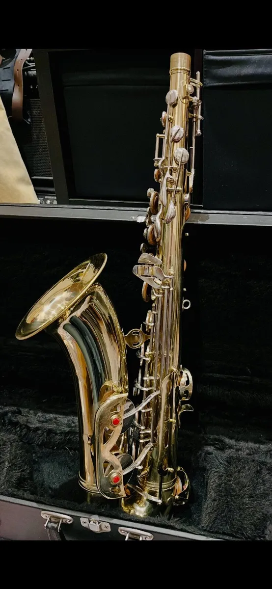 Conn 10M Tenor Saxophone and case - Image 1