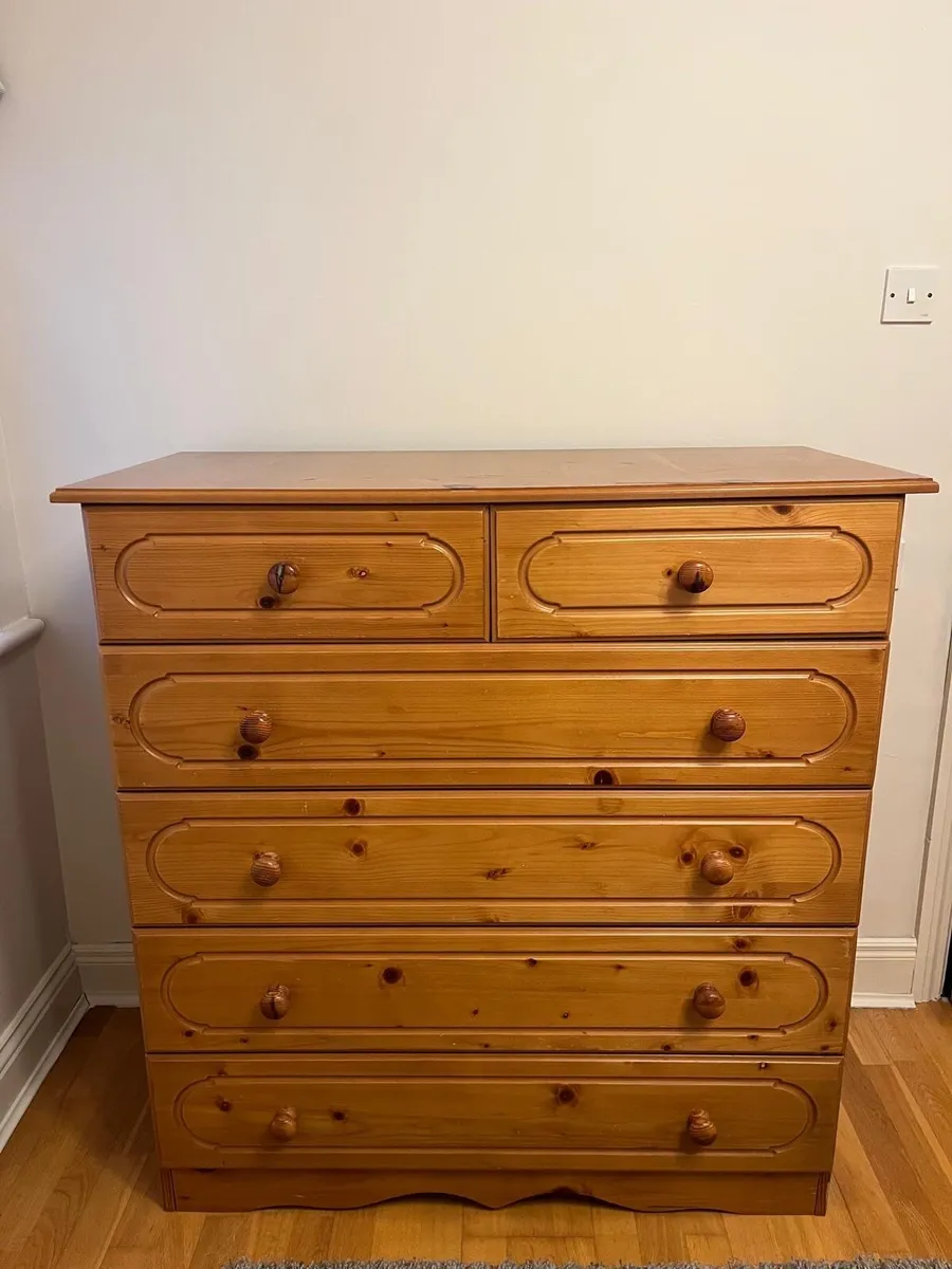 Chest of drawers - Image 1