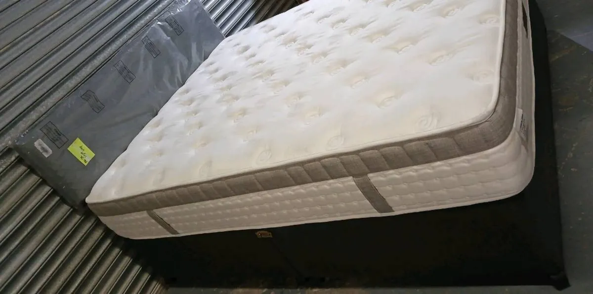 5ft King koil king size bed mattress & headboard - Image 3