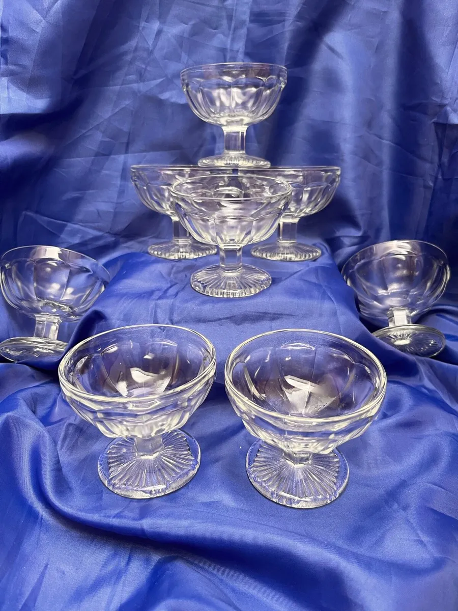 Glass bowls - Image 1