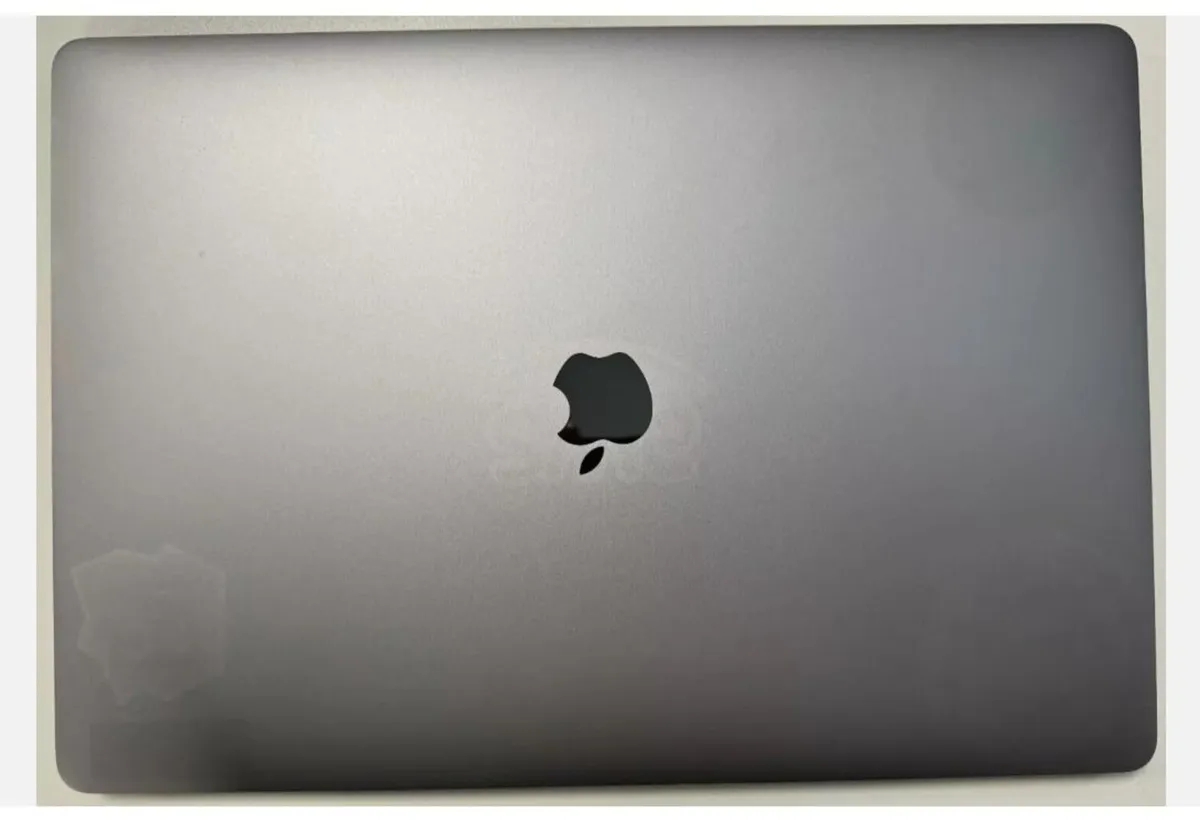 2018 Apple 15" MacBook Pro A1990 i7 16GB 500GB SSD - Image 4