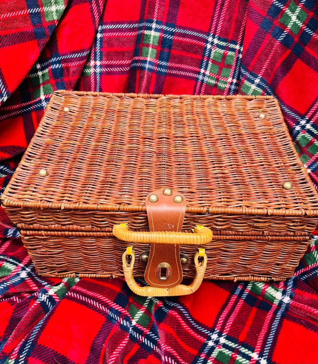 Picnic basket - Image 2