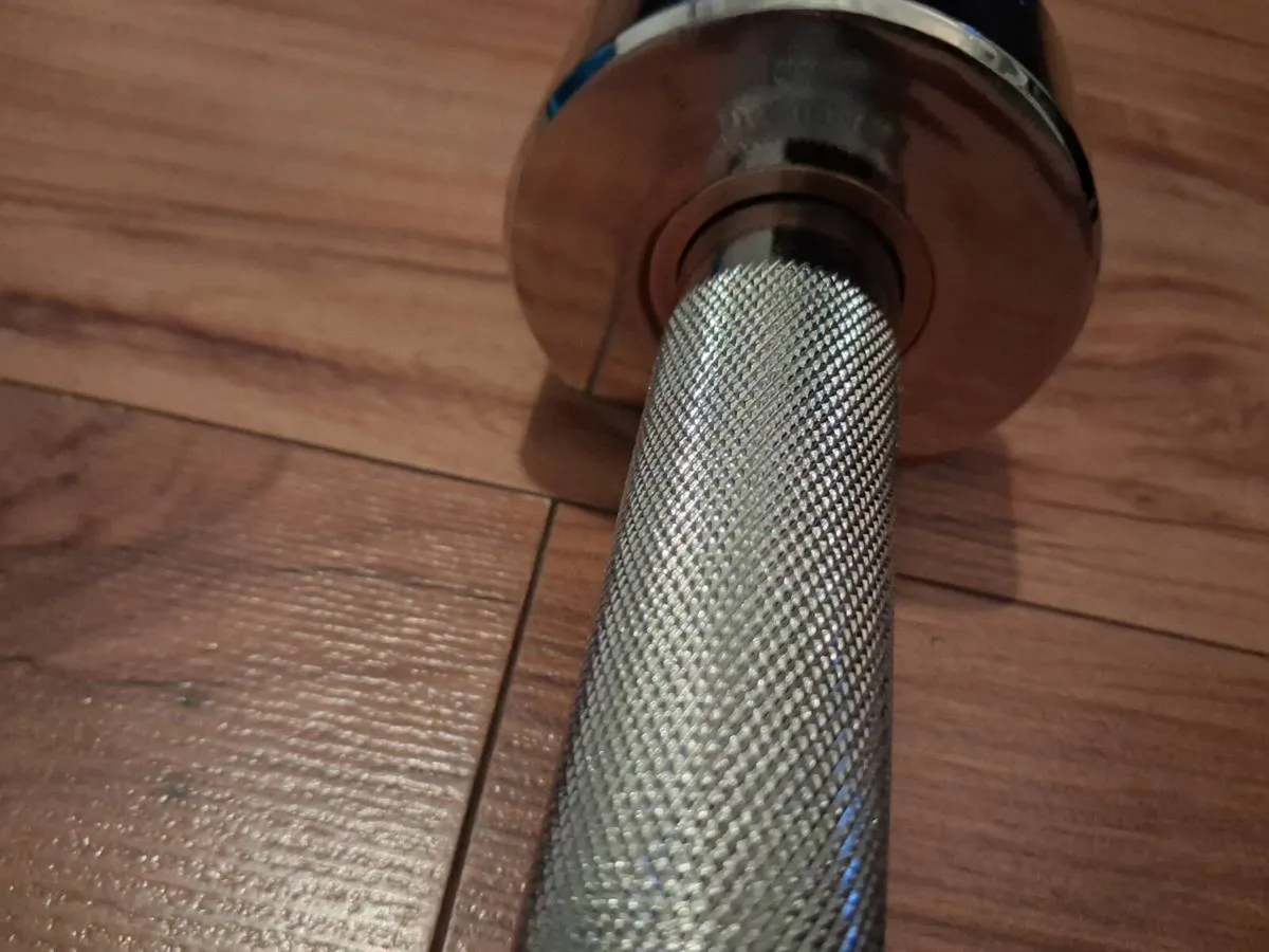 Olympic Barbell – Like New (1500lb Rated) - Image 2