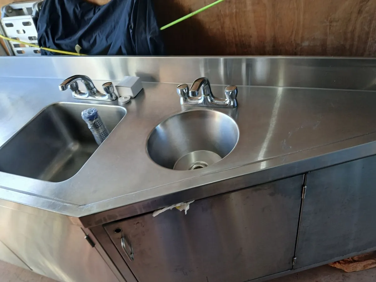 Staneless steel cabbinet double sink - Image 3