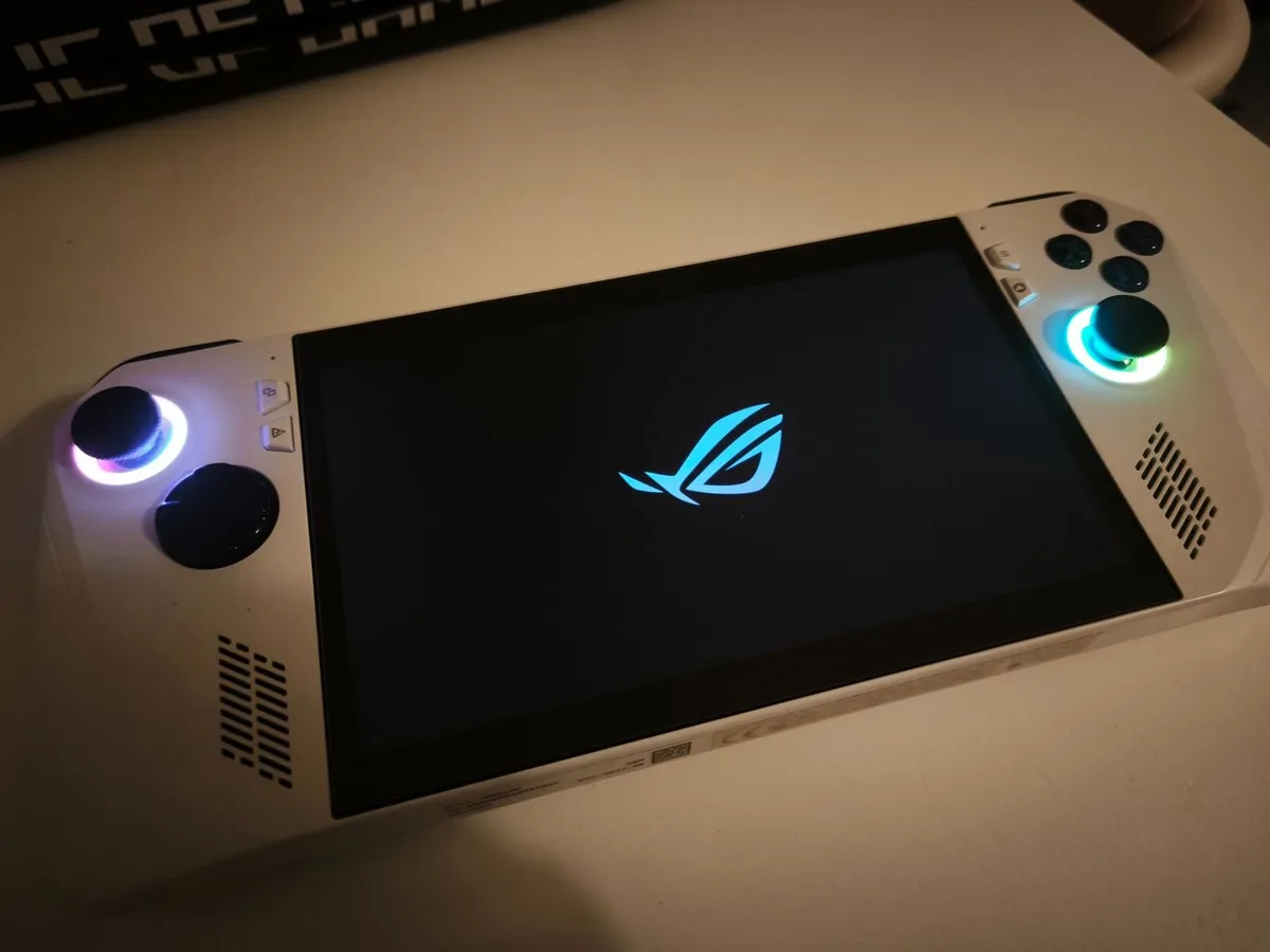 Game console Asus Rog Ally x1 - Image 2