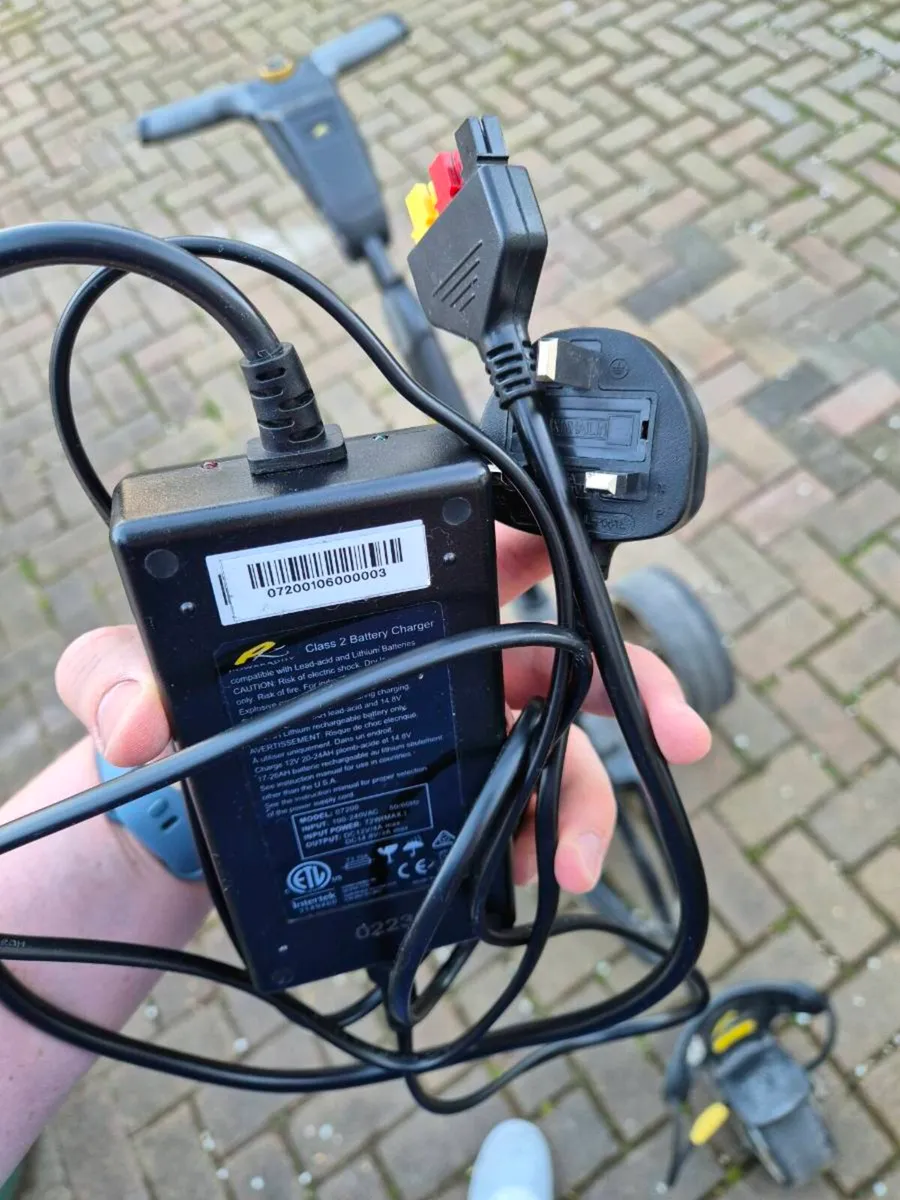 Powakaddy FW3 - Not Perfect - Image 4