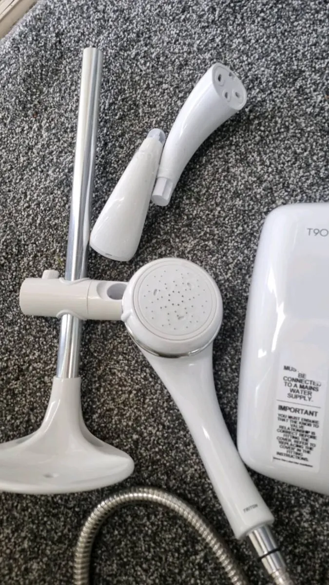 Triton T90z Electric Shower - Image 3