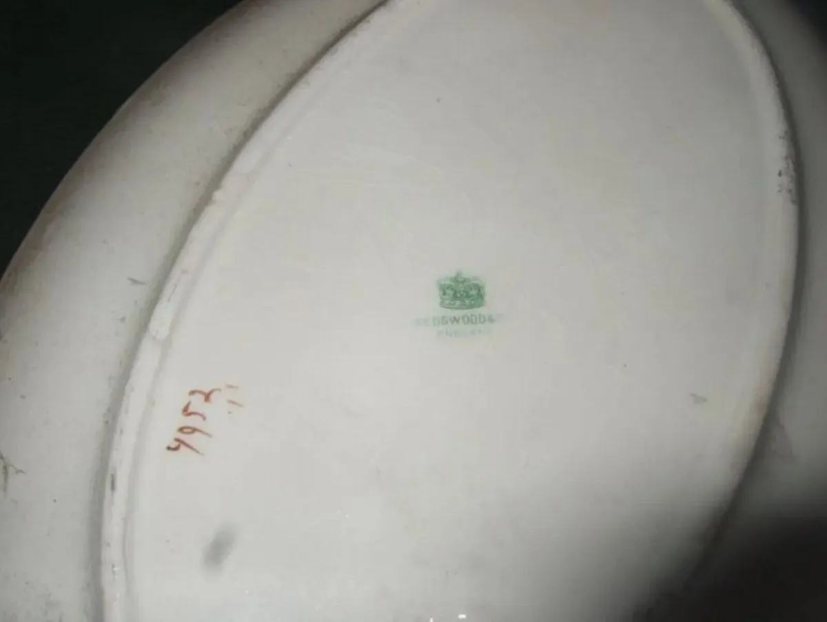 Vintage Wedgewood Platter Trio & Tureen - Image 2