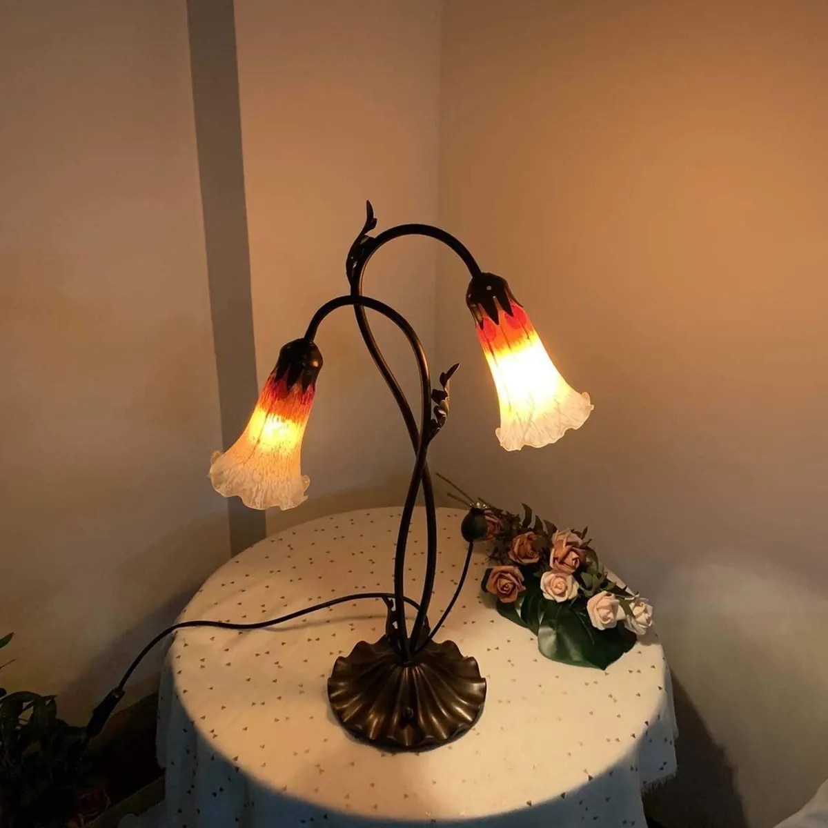 L30698 Lily Flower Blown Glass Accent Table Lamp - Image 2