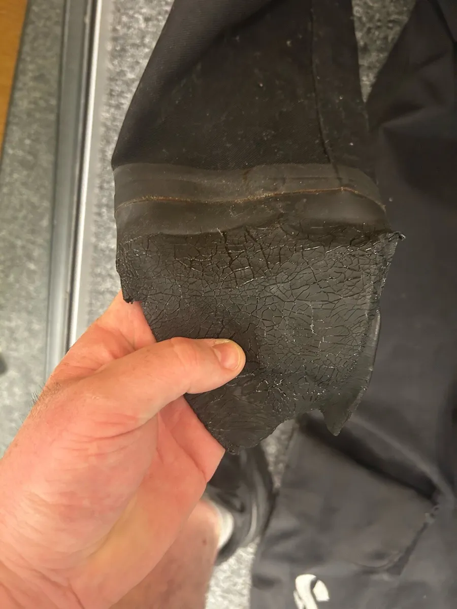 Scuba diving gear - Image 2