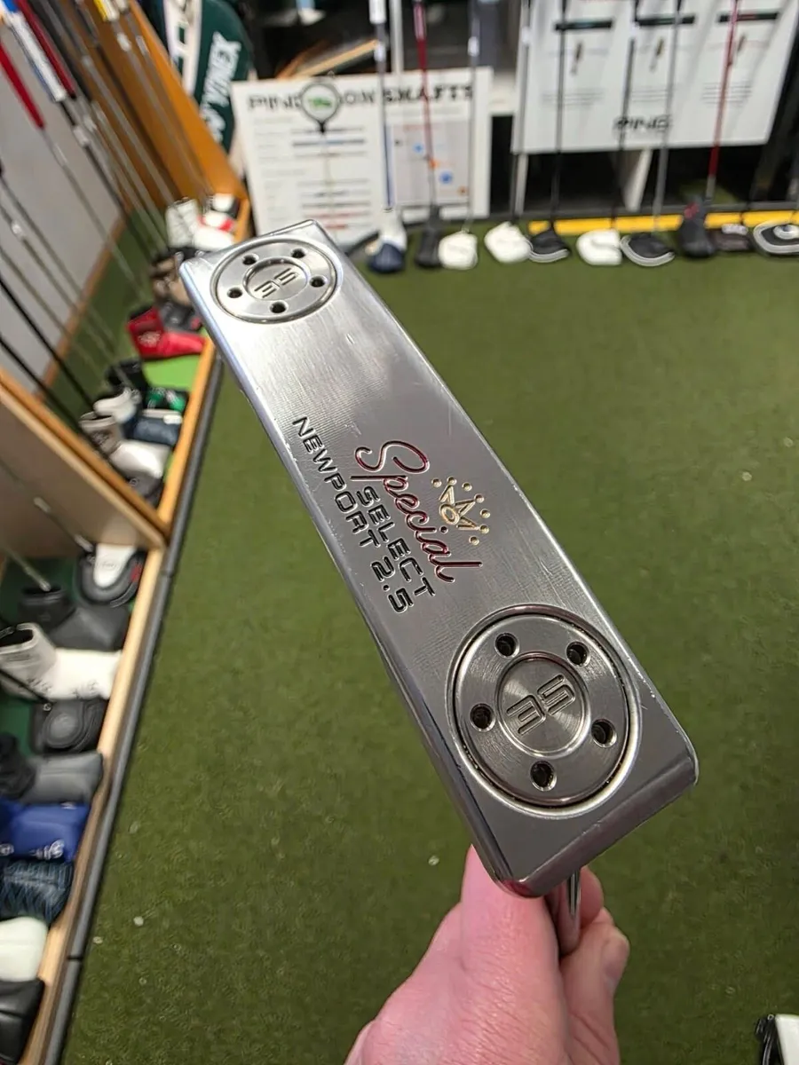 Scotty Cameron Special Select Newport 2.5 Putter - Image 1