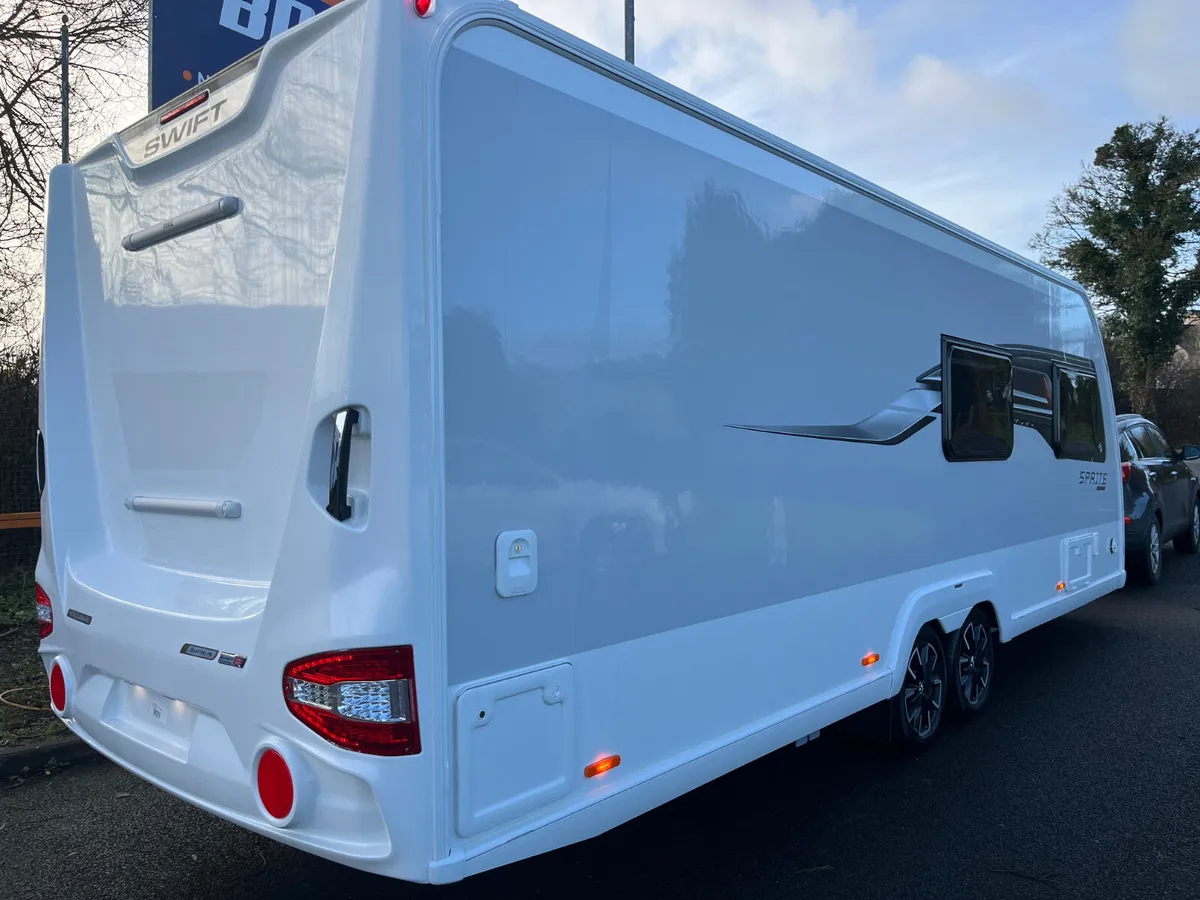 2025 SWIFT EXCLUSIVE FB QUATTRO H/SPEC 6/7 BERTH - Image 1