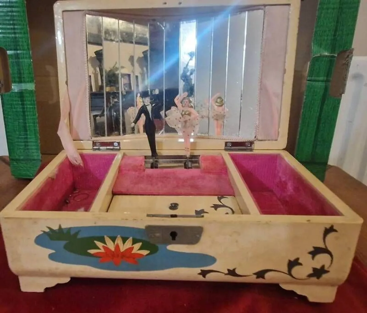 1960 Fuji Last of its kind Jewellery Box. - Image 3