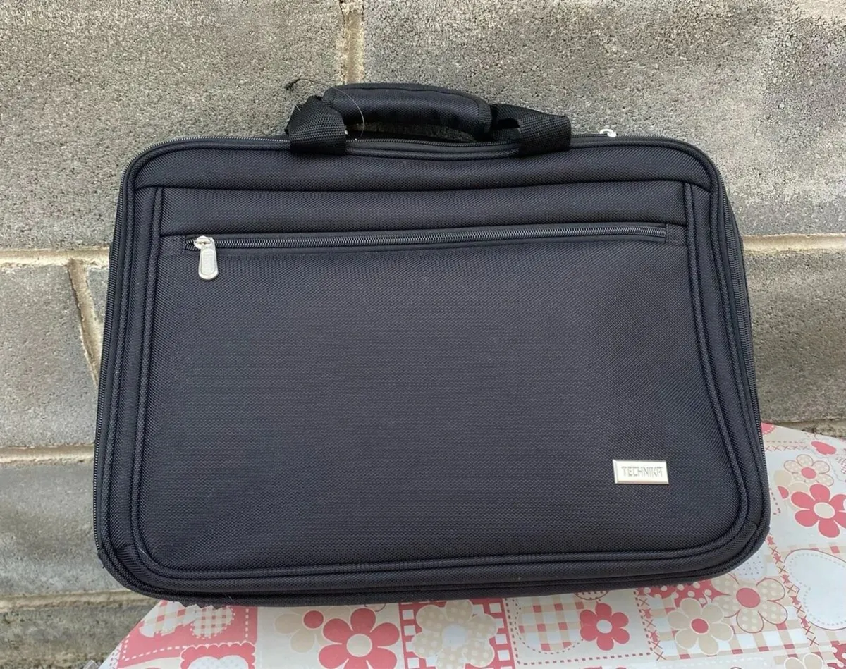 BRAND NEW Technika Laptop Bag 15.6 " inch - Image 1