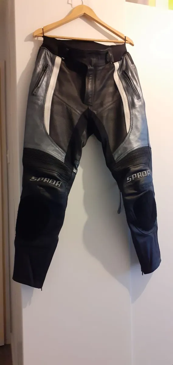 RST & SPADA LEATHER TROUSERS - Image 4