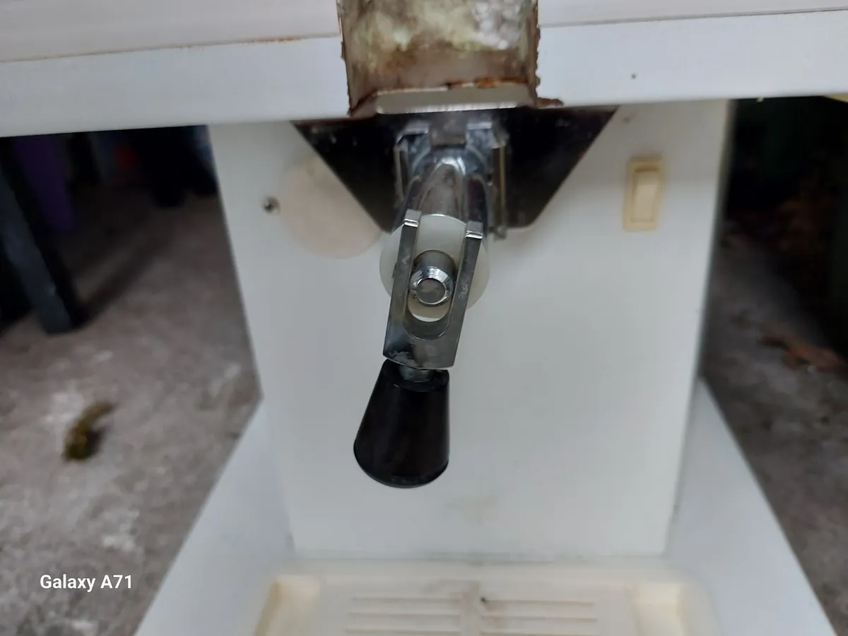 MADDENS Morning Fresh Milk Dispenser Excellent con - Image 3