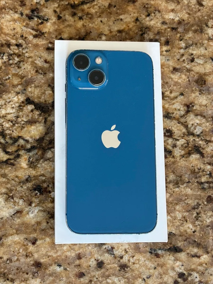 iPhone 13 - Image 1