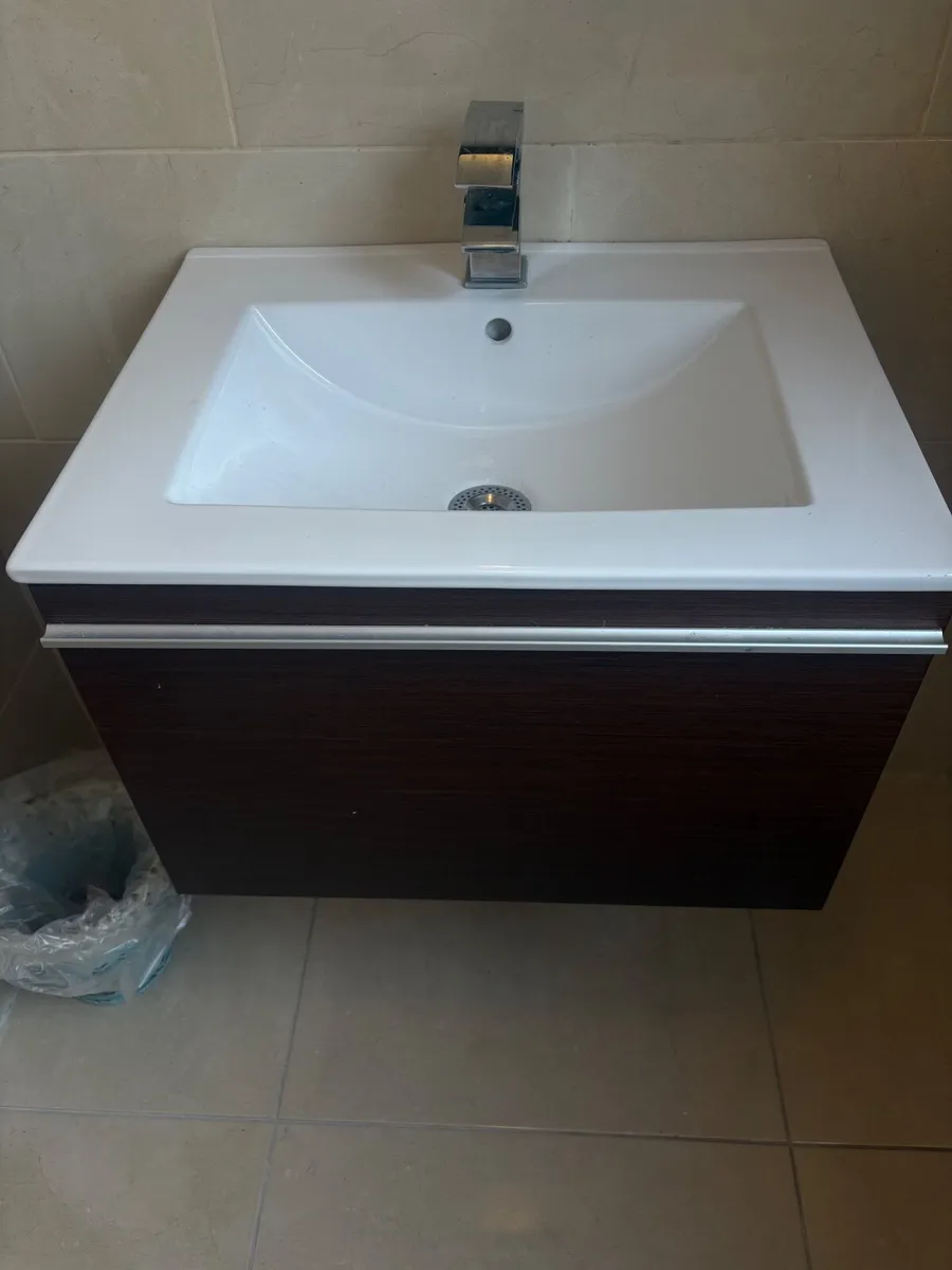 Sink with Vanity Unit - Image 1