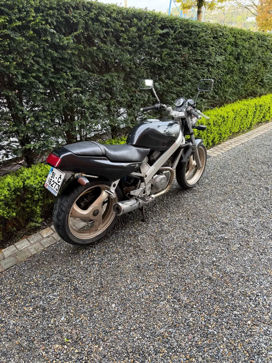 Honda Bros 400 A2 Legal - Image 2