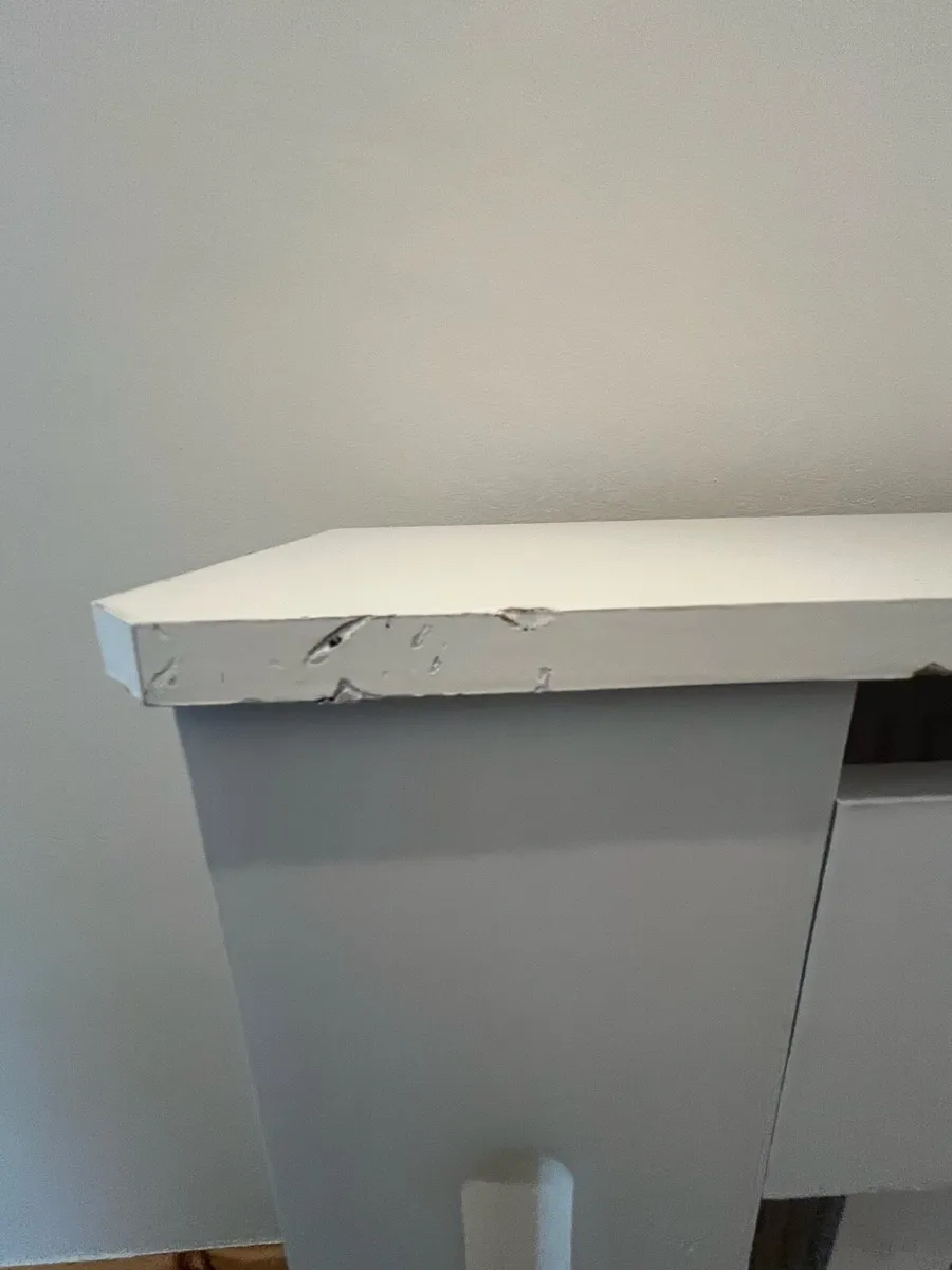 Radiator cover - Image 3