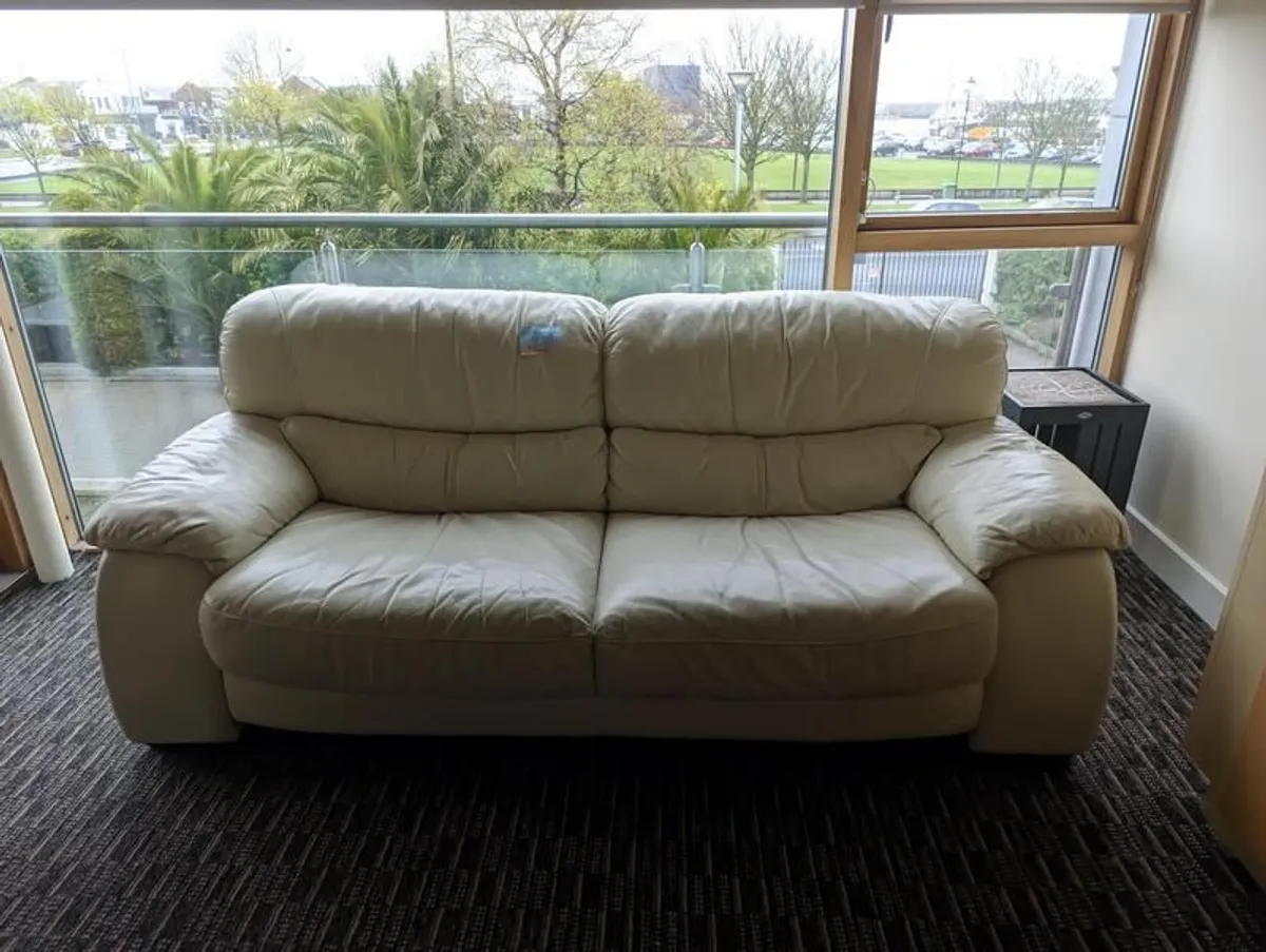 Leather sofa 3 seater - Image 1