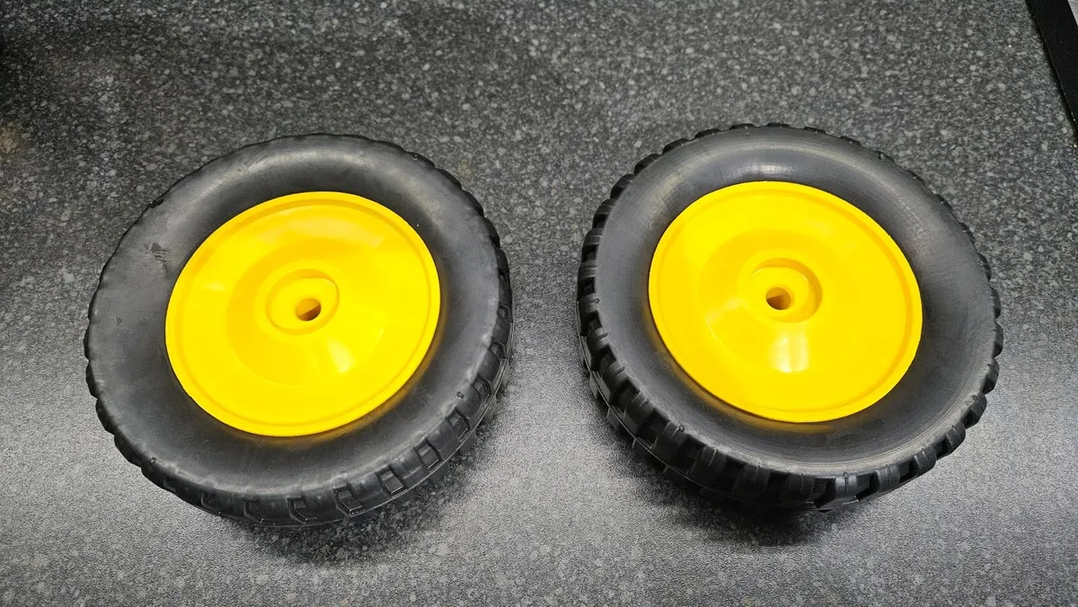 Dewalt rolling Workstation saw stand wheels - Image 4