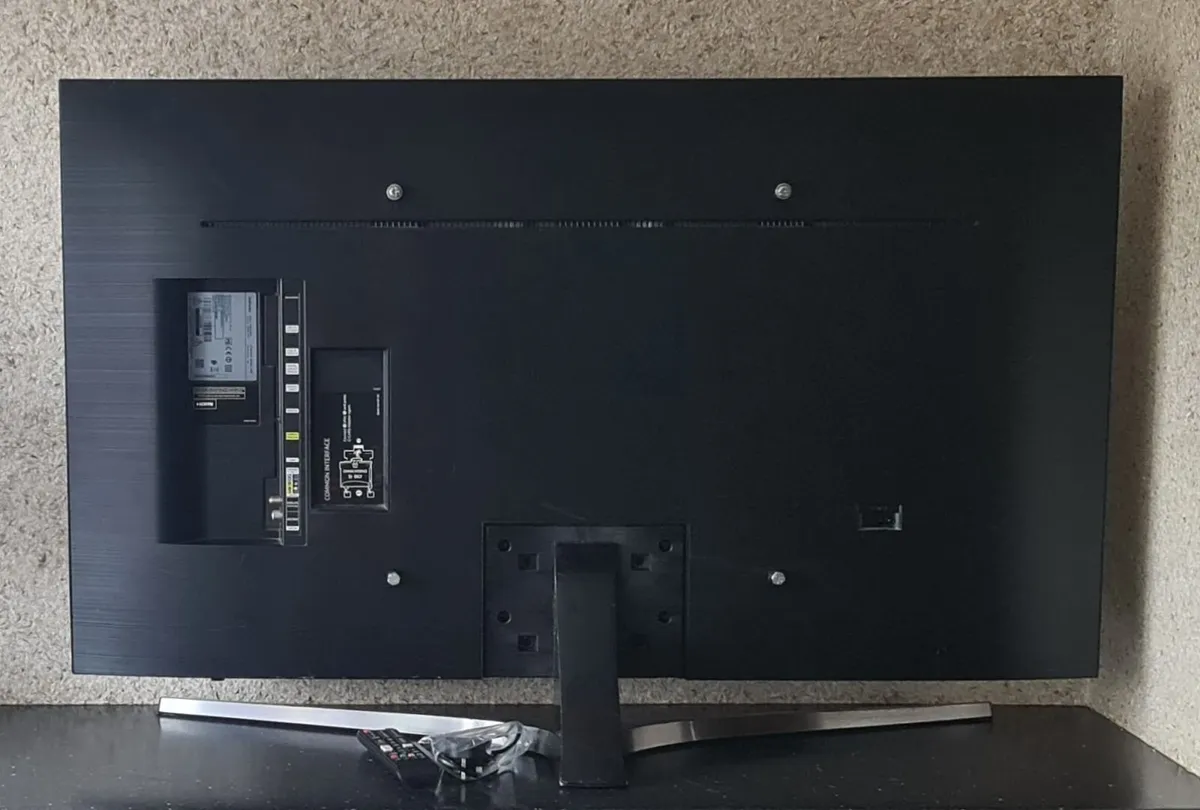 Samsung 49" 4K Smart TV | Ultra HD - Image 2