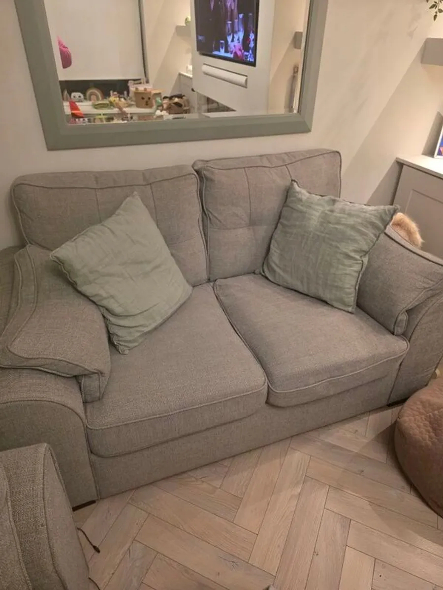 Windermere Suite 3 and 2 seater - Image 1