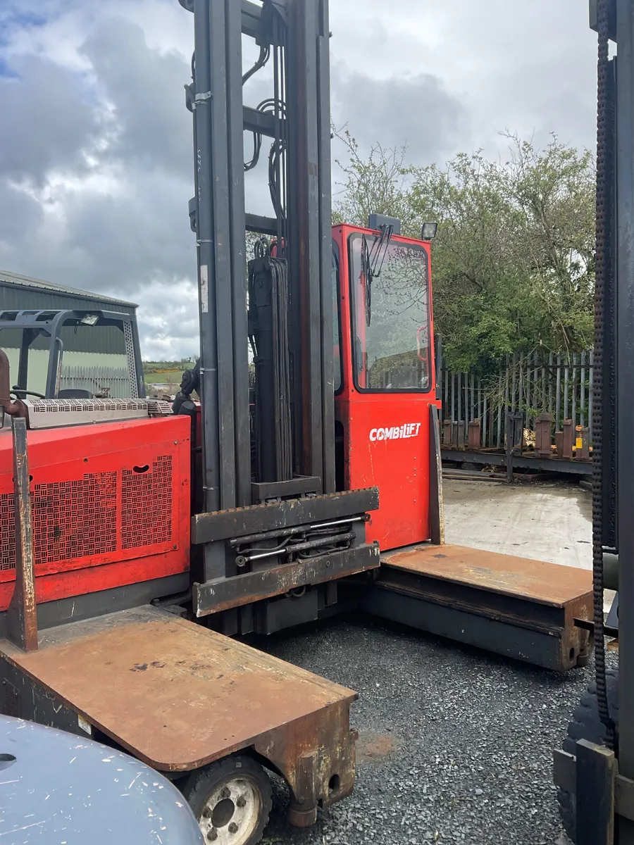 FORKLIFT - Image 4