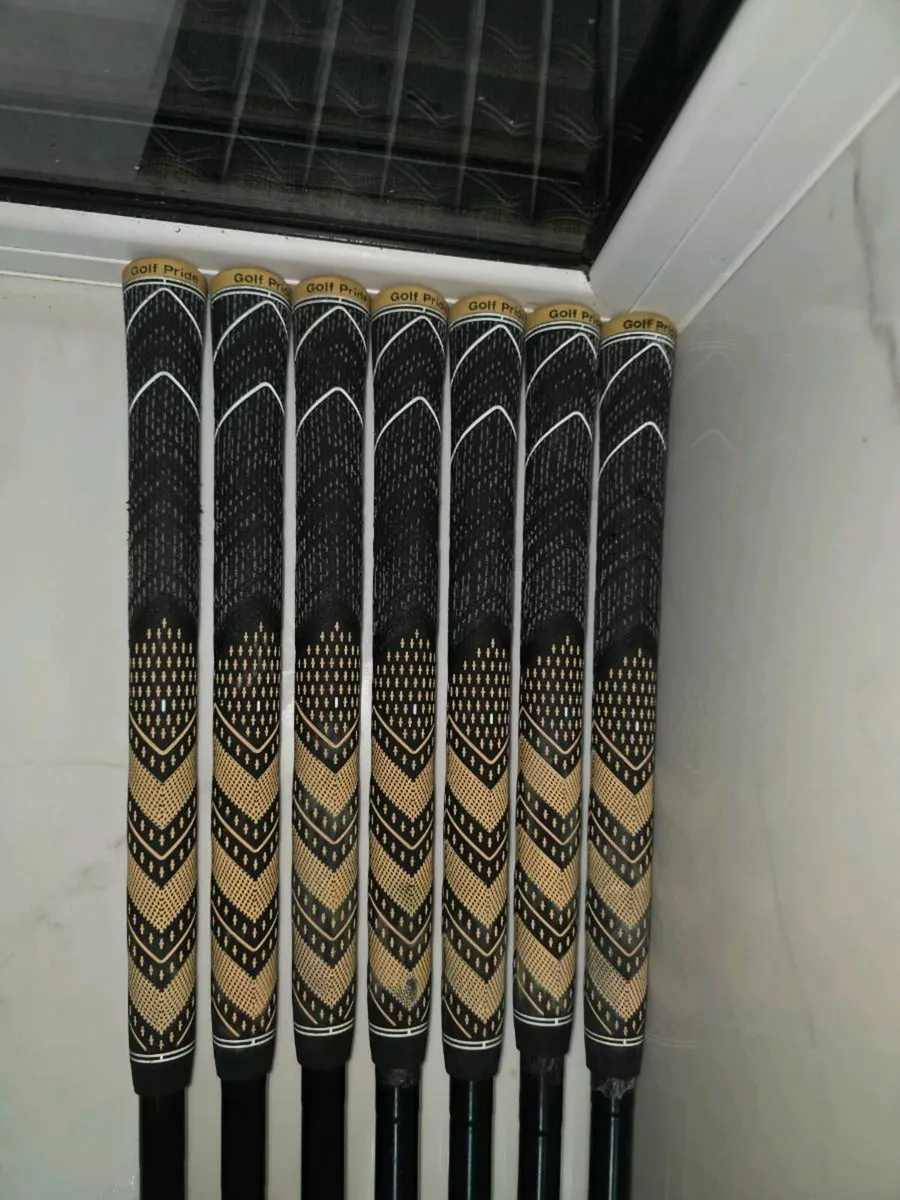 TaylorMade P790 Black Irons (4-PW) - Image 4