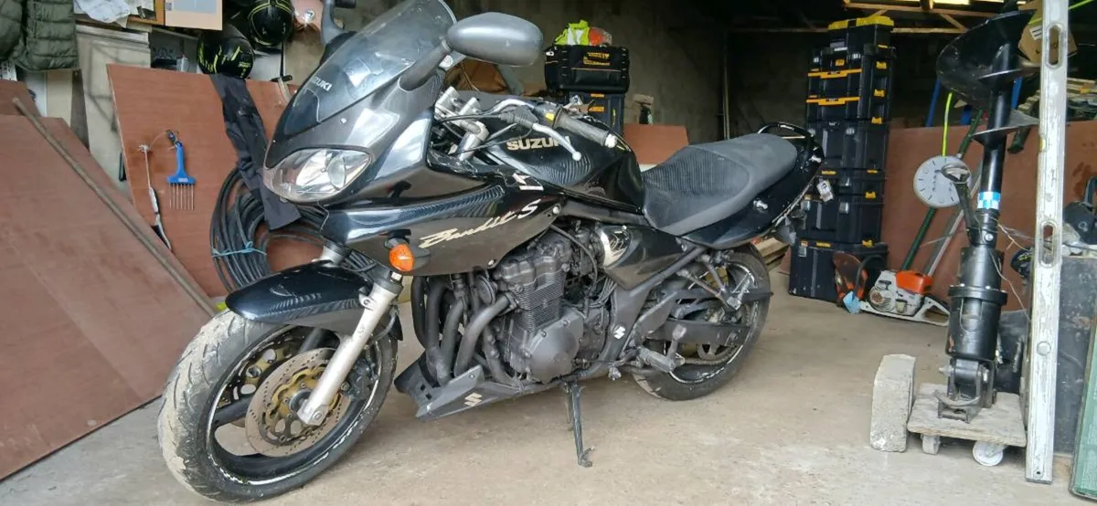 Motorcycle - Image 4