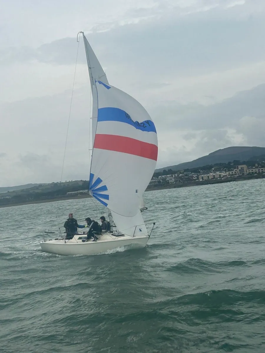 Hunter Formula One Sail Boat - Image 3