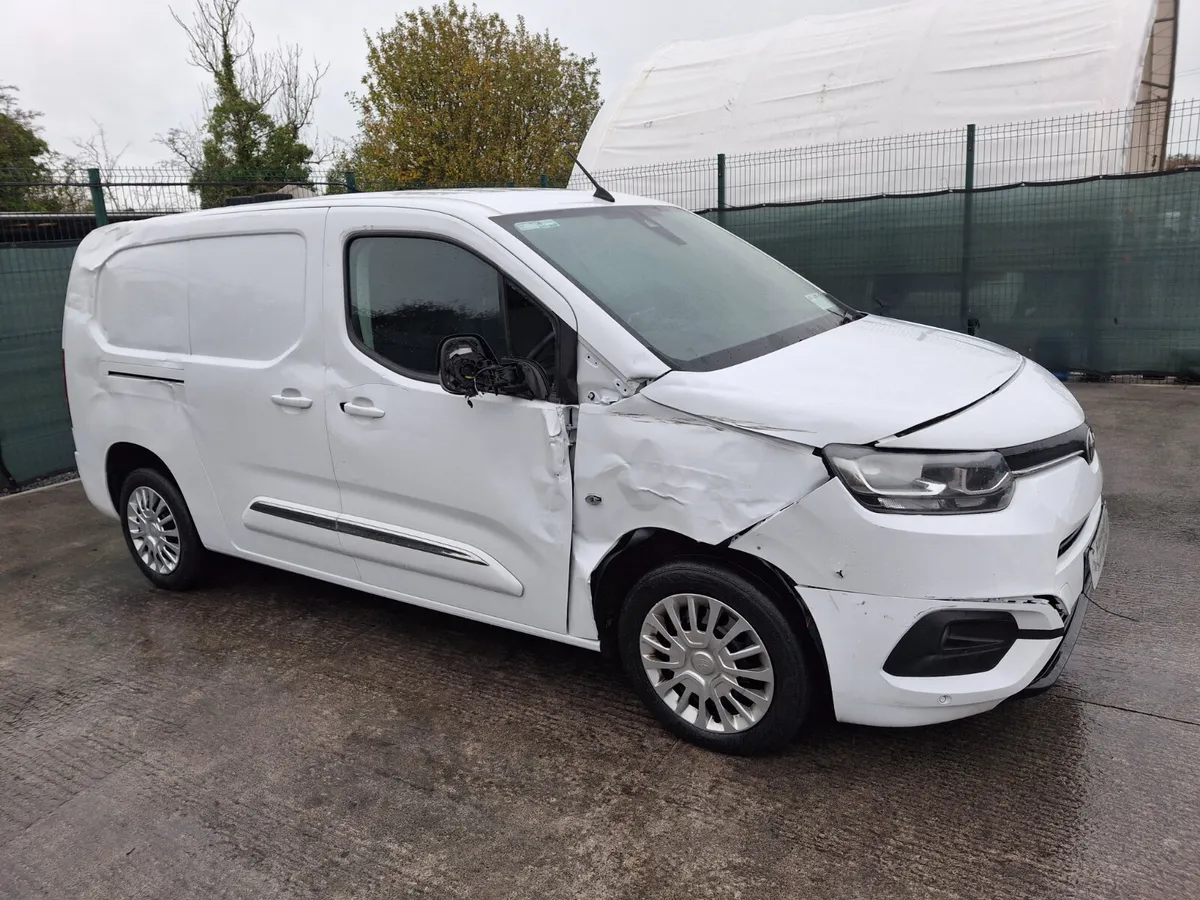 231 Toyota Proace City LWB - Image 1
